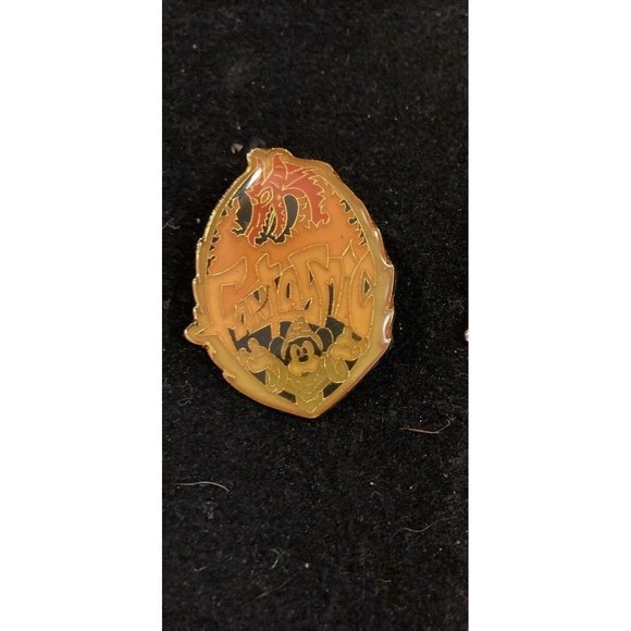 Walt Disney World Fantasmic Sorcerer Mickey Glow In The Dark Pin - Picture 3 of 7